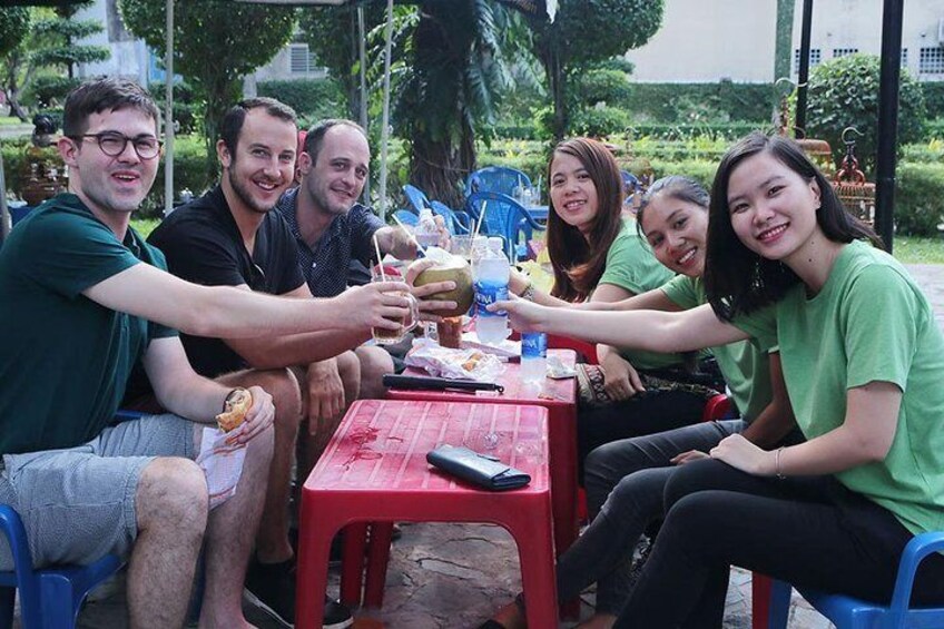 OXO Travel - Private Ho Chi Minh Sightseeing Tour by Motorbike with Local Students