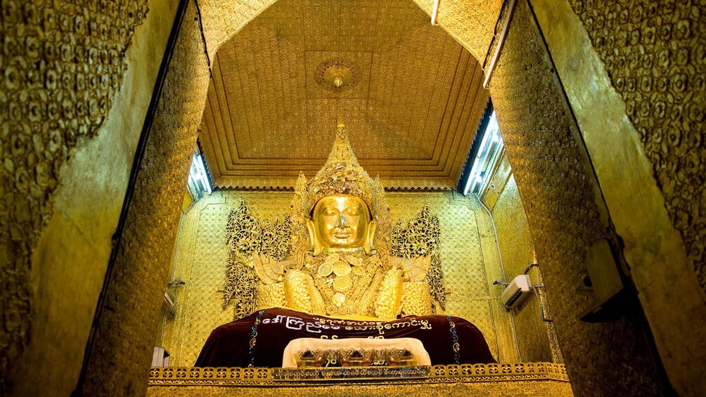 Gold sculpture in Mandalay