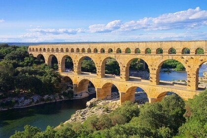 Private Visit - Mythical Roman site: Pont du Gard - Transp/Tickets from Avi...