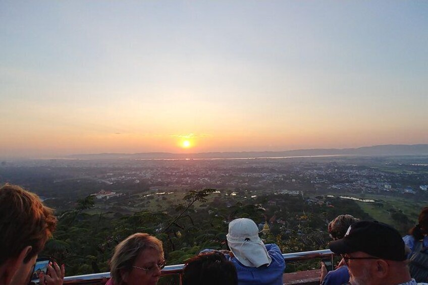 The Sunset from the top of Mandalay Hill
