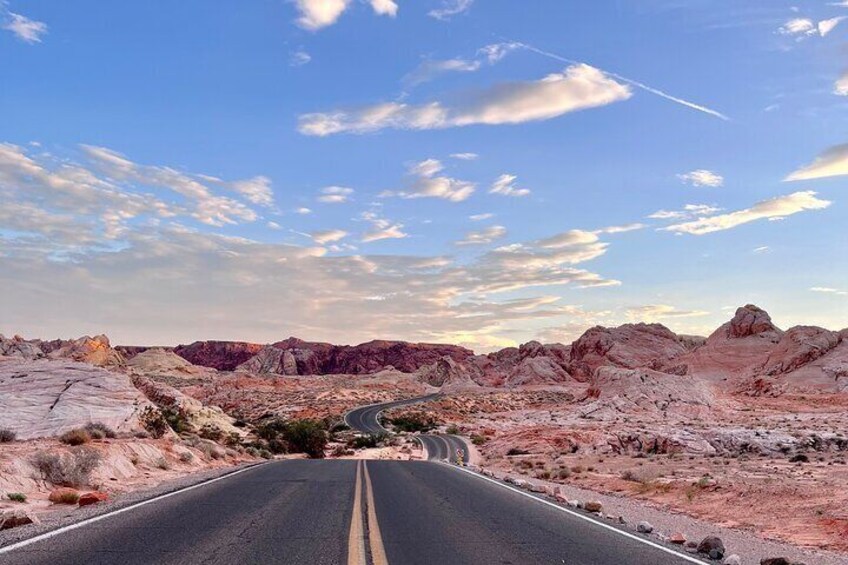 Valley of Fire and Seven Magic Mountains Day Tour from Las Vegas