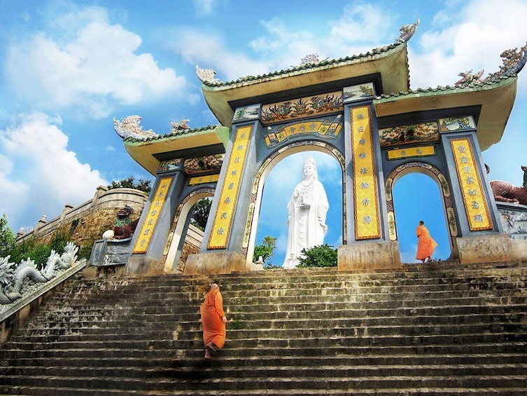 4-Day Danang - Bana Hills & Golden Bridge Tour