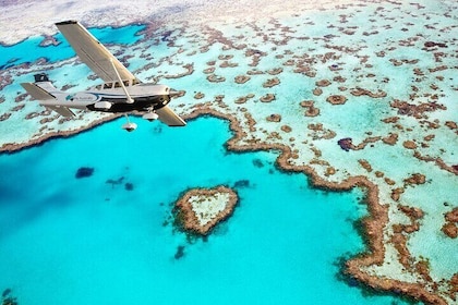 Whitsunday Islands och Heart Reef Scenic Flight - 70 minuter