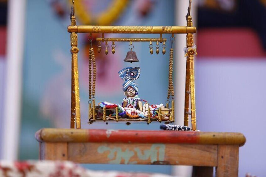 Laddu Gopal SLW