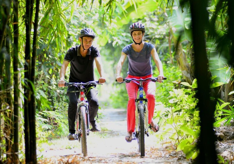 5 Day Ho Chi Minh - Cu Chi Tunnels & Can Tho