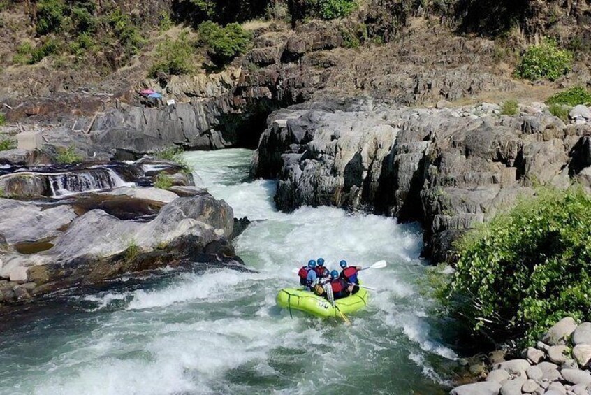 Full-Day Whitewater Rafting Trip on Middle Fork from Auburn (Class 3-4)