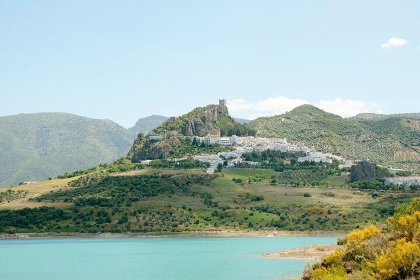 Spend a day in the White Villages from Cadiz