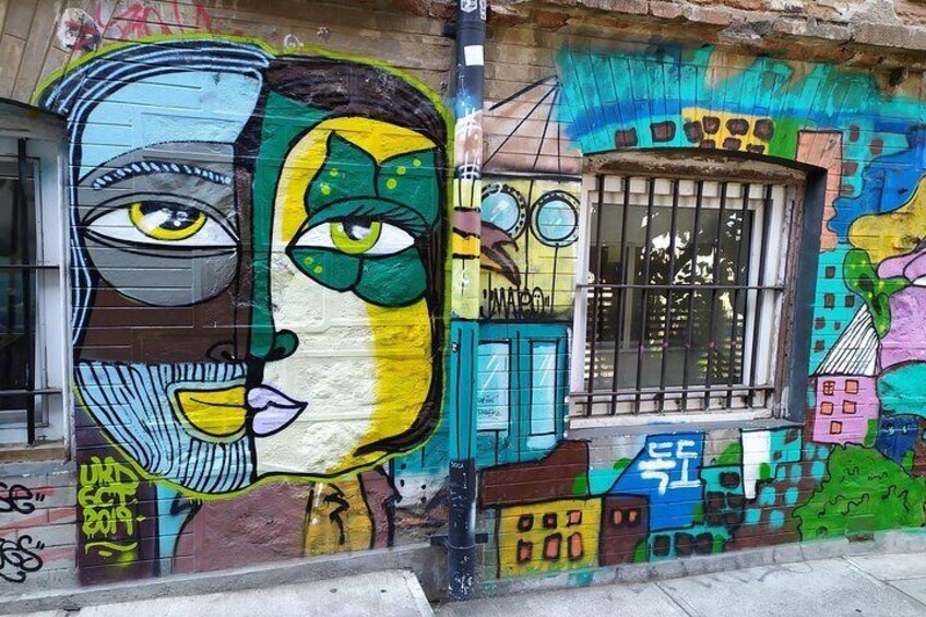 Street art is everywhere on Valparaíso streets.