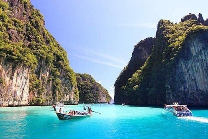 Phi Phi Island with Maya Bay by Speedboat from Phuket (SHA Plus)