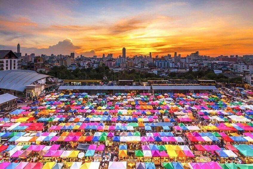 Bangkok Selfie City & Muslim Landmark Tours with Halal Meal (Multi Languages)