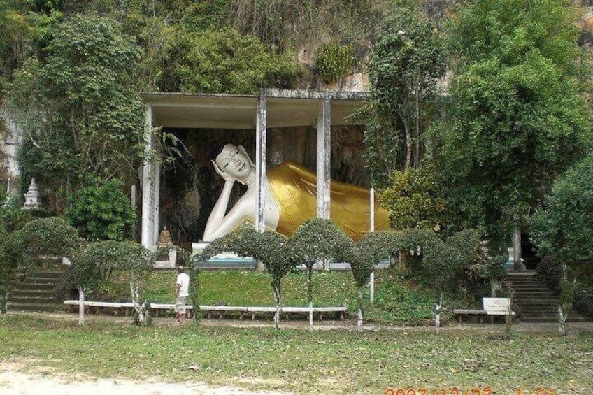 Krabi City Tour including Reclining Buddha, Tiger Cave Temple & Khao Khanab Nam