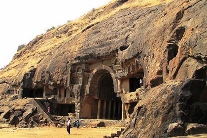 Kanheri Caves And Meditation Centre