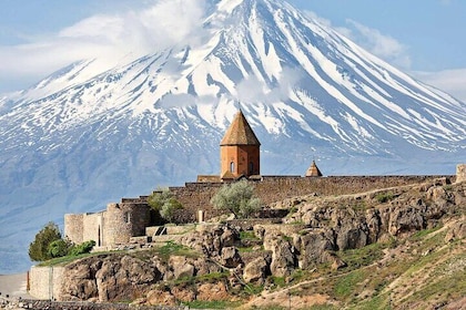 Private Tour to Khor Virap, Echmiadzin, St. Hripsime and St. Gayane, Zvartn...