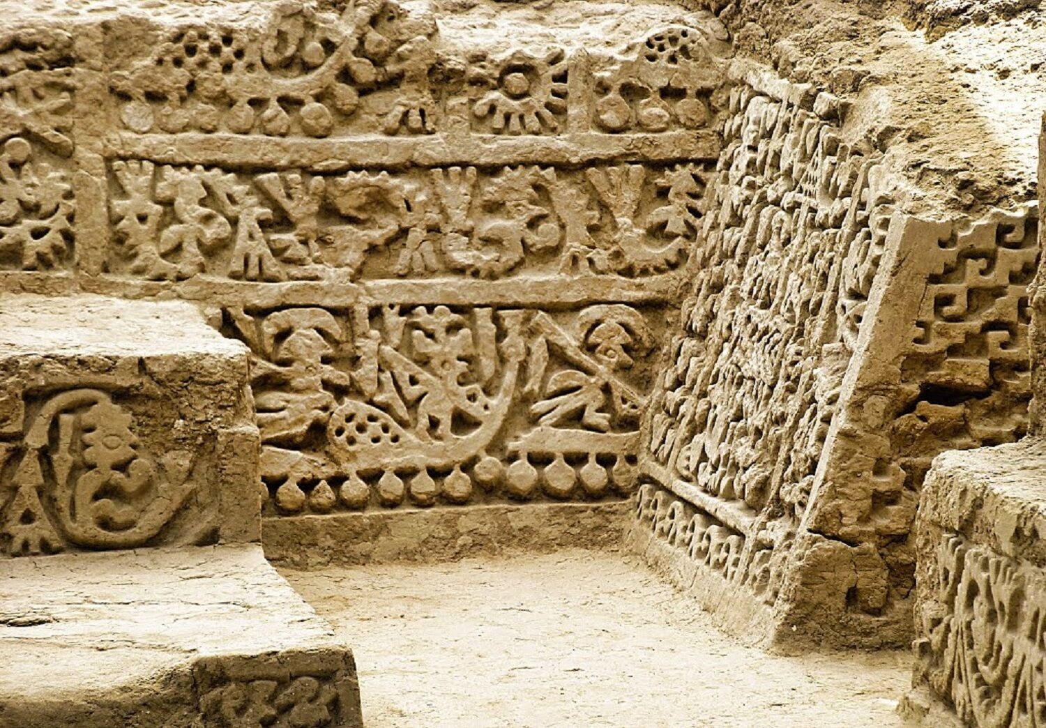 Tucume Pyramids & Las Balsas Huaca in Chiclayo