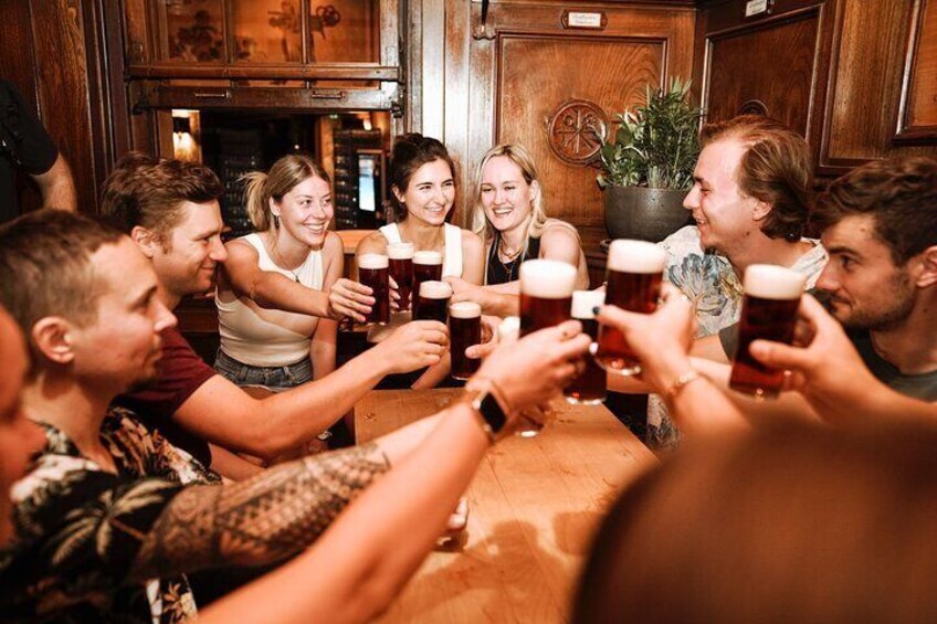 Brewery Tour Düsseldorf in English (inc. 3 beer)