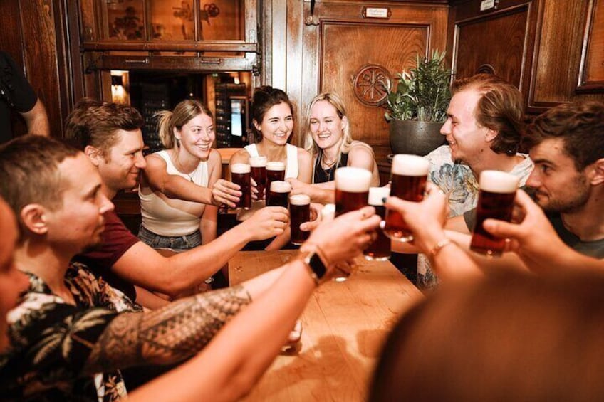 Brewery Tour Düsseldorf in English (inc. 3 beer)