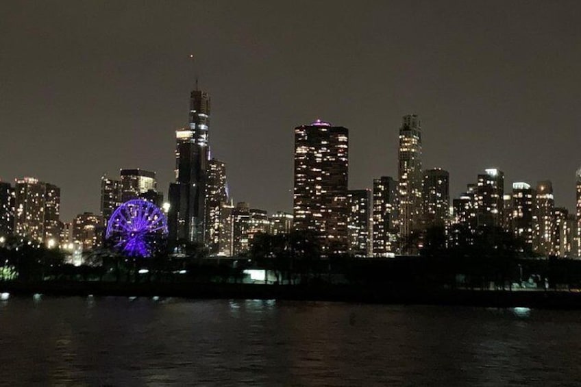 Chicago by Night: 90 Minute River and Lakefront Cruise