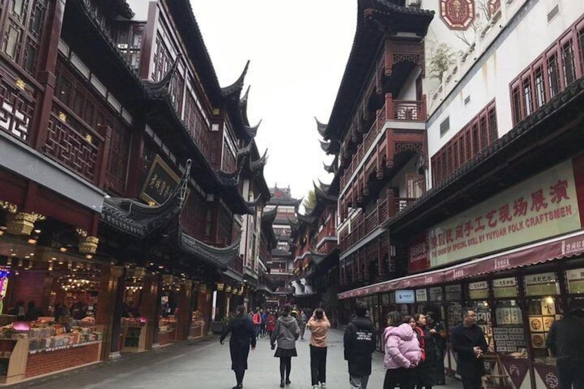 Shanghai Private Tour the Bund Nanjing Road Yu Garden and Oriental Pearl Tower