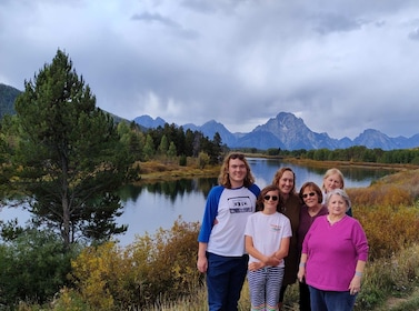 From Jackson: Full-day Grand Teton Wildlife and Scenery Tour with Lunch