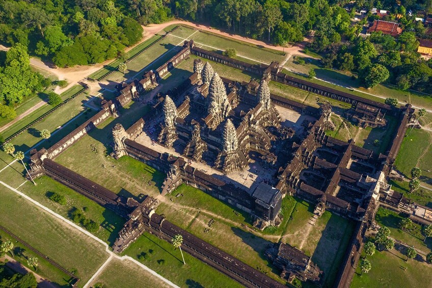 4 Day Phnom Penh & Siem Reap Package