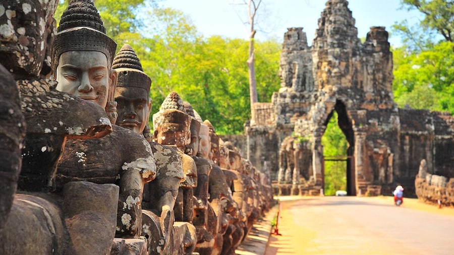 5-DAYS PHNOM PENH - SIEMREAP - ANGKOR COMPLEX