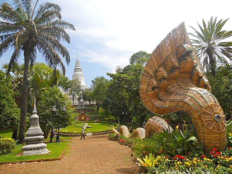 5-DAYS PHNOM PENH - TONLE BATI - SILK ISLAND