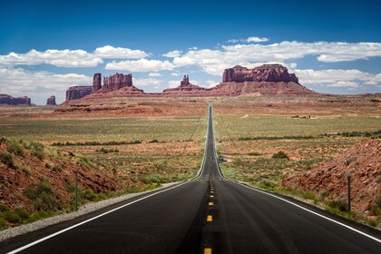 Monument Valley Navajo Tribal Park Self-Guided Driving Audio Tour