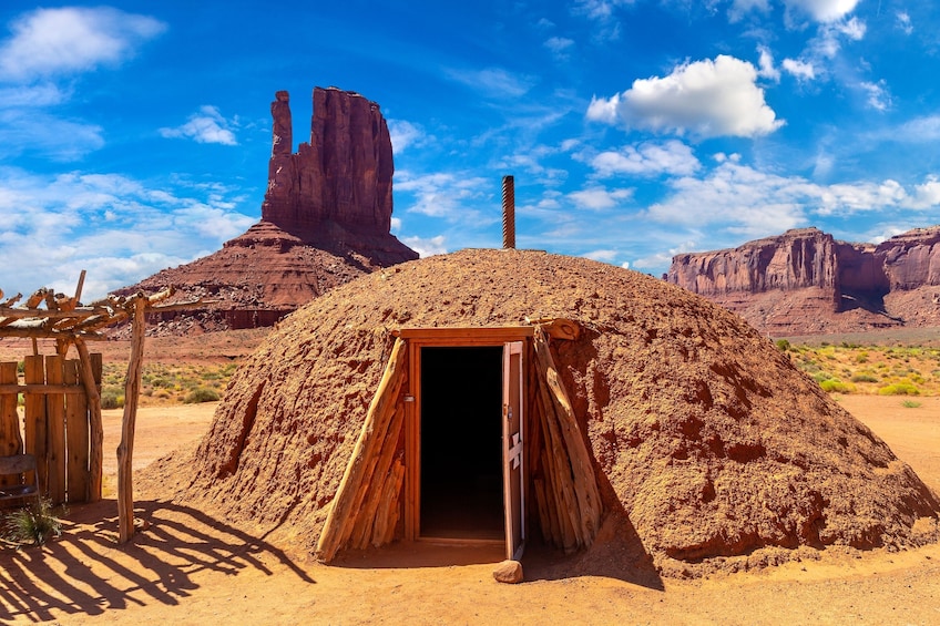 Navajo Tribal Park Monument Valley Self-Guided Driving Tour