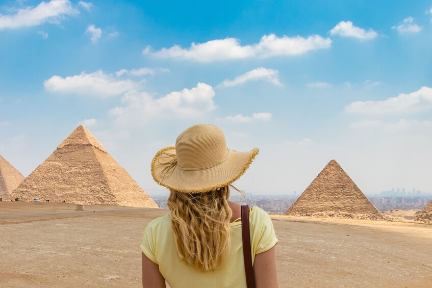 Cairo: Half-Day Great Pyramids, Sphinx, & Solar Boat Tour