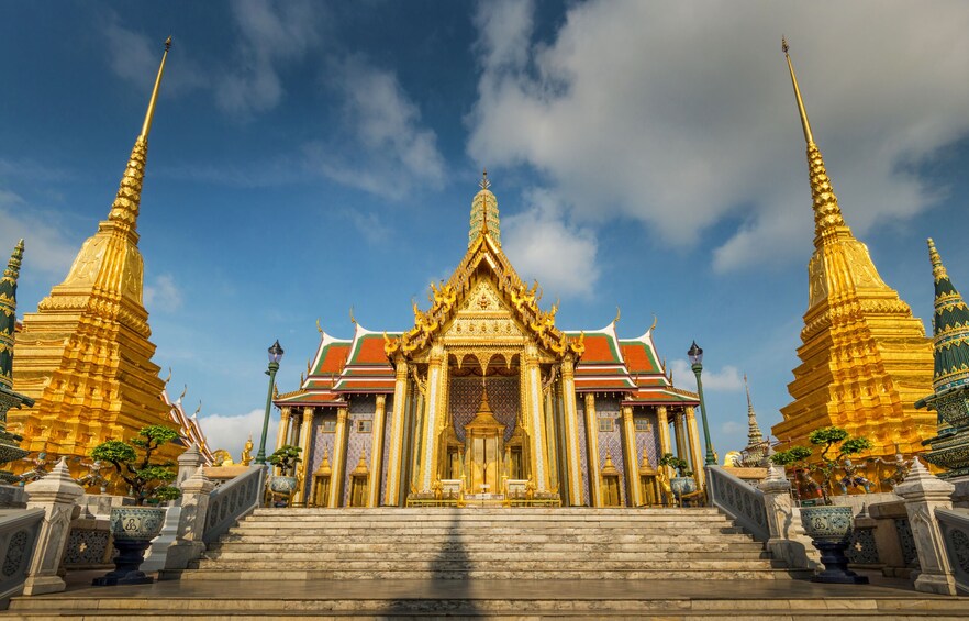 14-DAYS BANGKOK - CHIANG RAI - GOLDEN TRIANGLE - KOH CHANG 