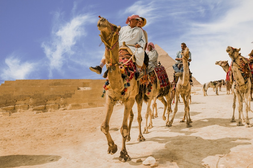 Cairo: Quad & Camel Ride Combo Tour Around the Pyramids