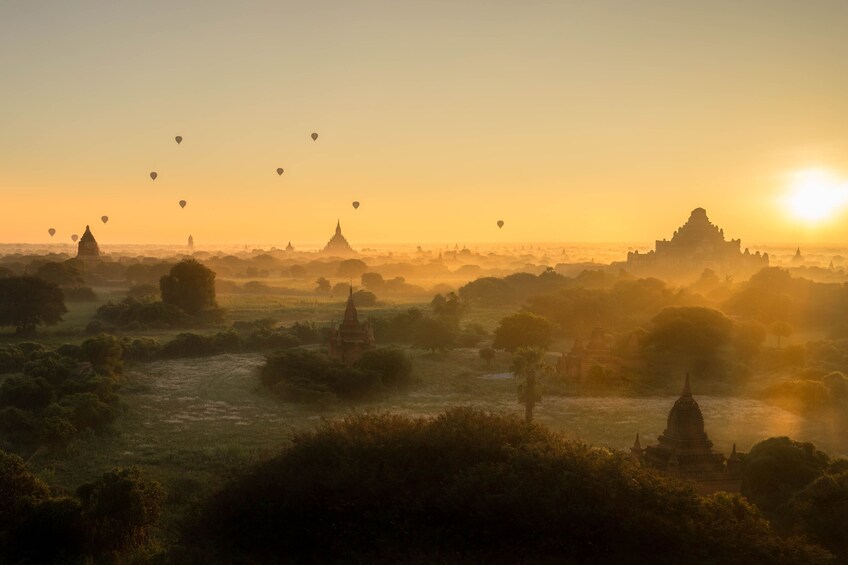 5-DAYS YANGON - GOLDEN ROCK PAGODA - BAGAN 