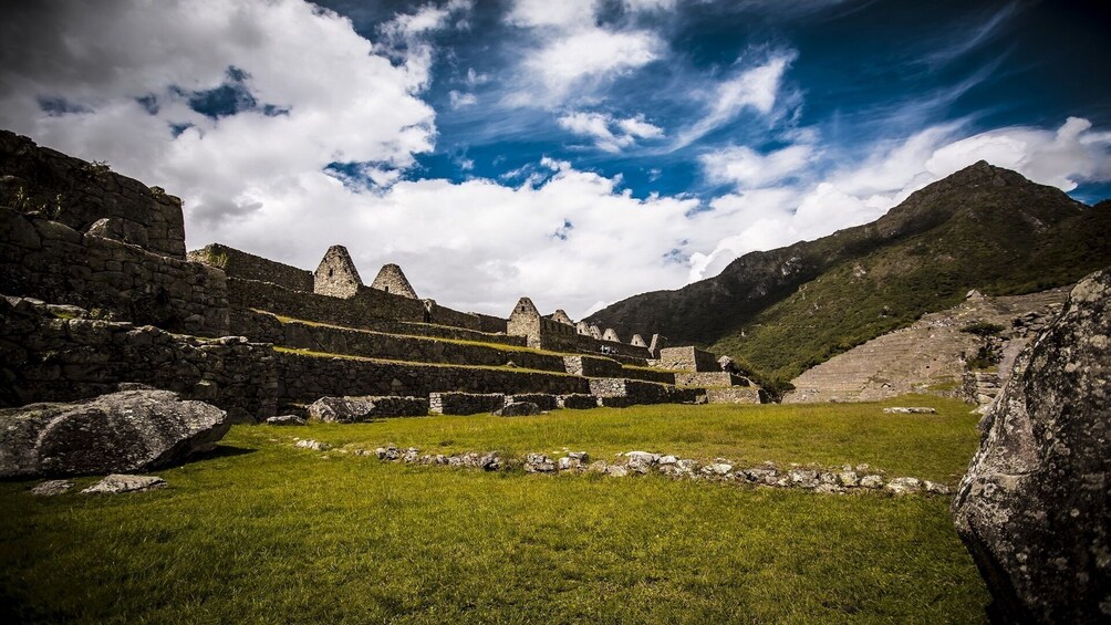 Machu Picchu Luxury Tour - Train Hiram Bingham from Cusco