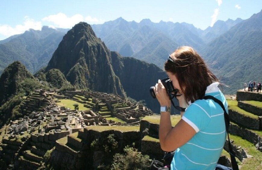 Machu Picchu Luxury Tour - Train Hiram Bingham from Cusco