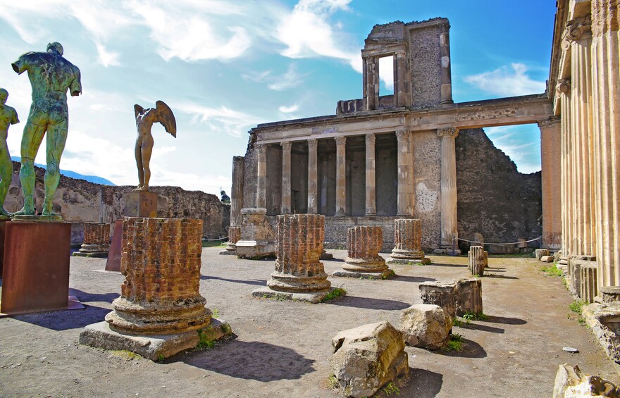 Ruins of Pompeii:Skip-The-Line Tickets & Self-Guided Tour