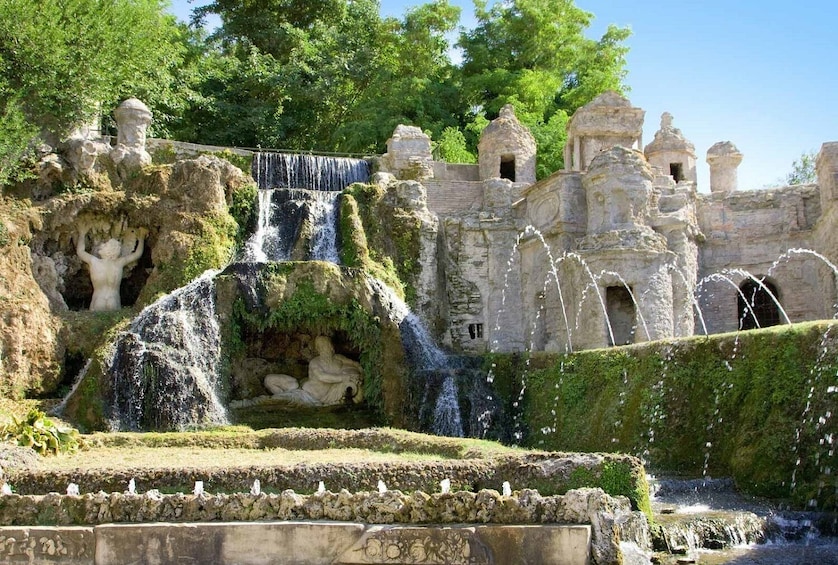 Tivoli Hadrian's Villa and Villa D'Este Half Day Tour 