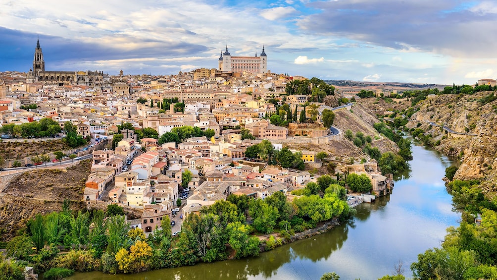 Private tour Toledo & Segovia from Madrid 