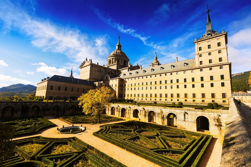 Private tour to Avila, Segovia & Escorial