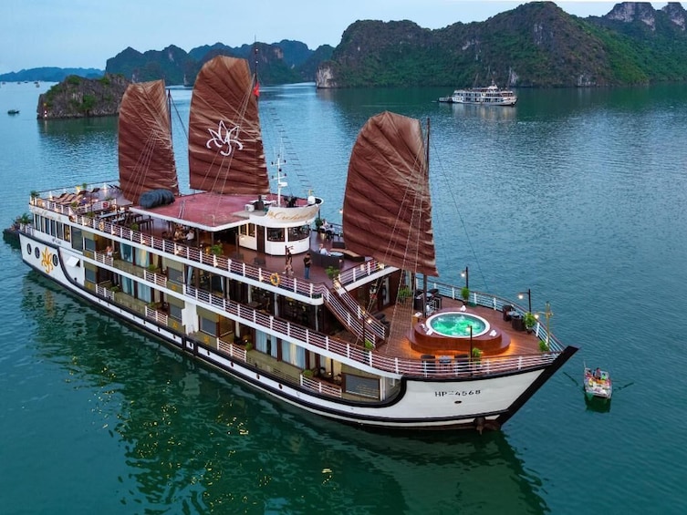 3-DAYS WITH ORCHID CRUISE - LAN HA BAY - HALONG