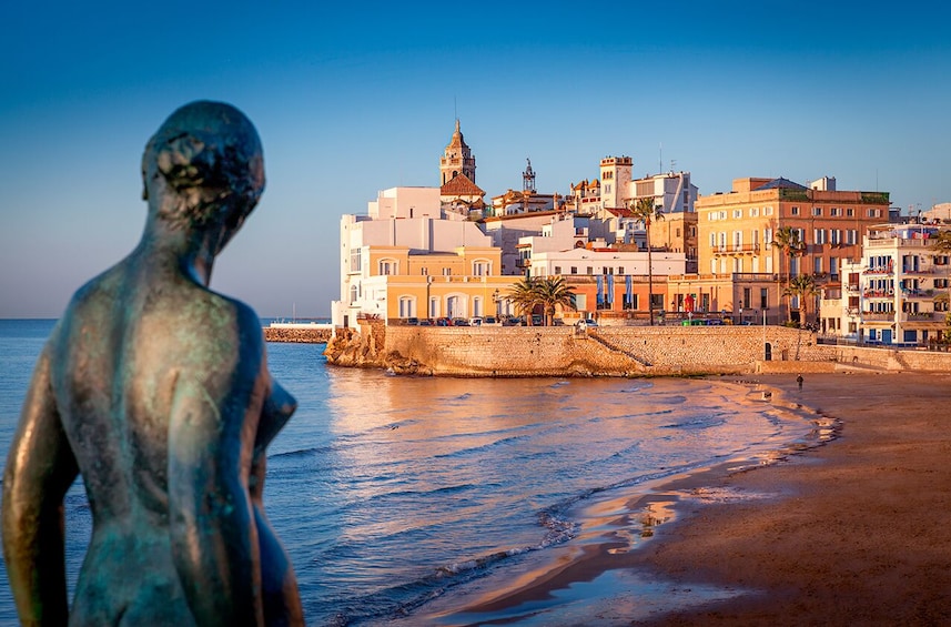 Private tour to Sitges and Girona from Barcelona