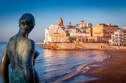 Private Guided Tour to Sitges & Girona from Barcelona