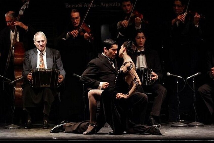 El Aljibe Tango Show in Buenos Aires (with optional dinner)