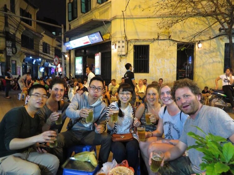 4-DAY HALONG SAILS WITH 1 NIGHT HOTEL 2 NIGHTS ON BOARD