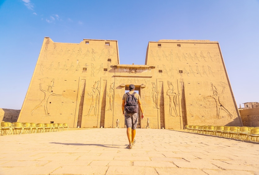 From Luxor: Day Trip to Edfu and Kom Ombo