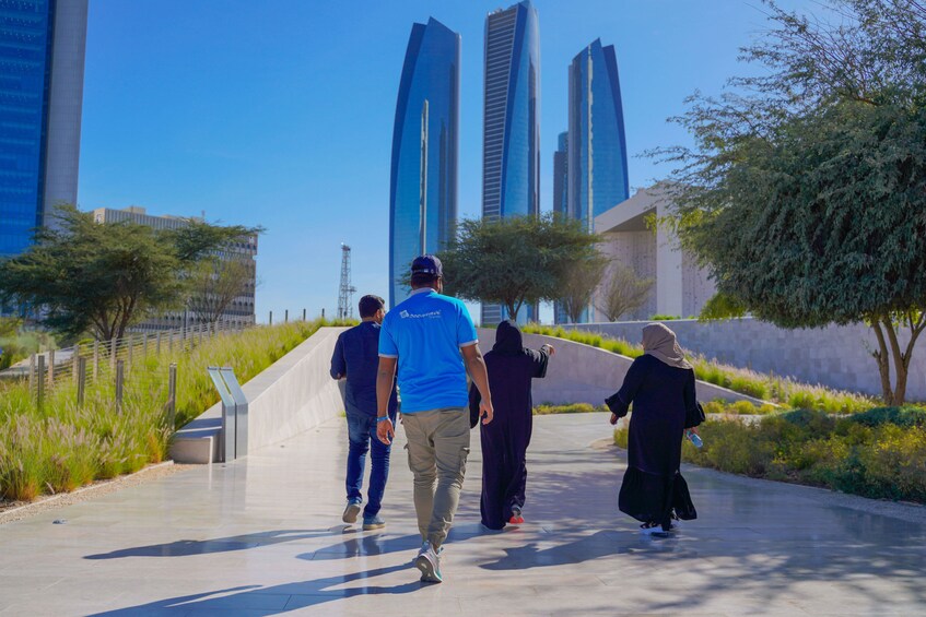 From Dubai: Cultural Abu Dhabi City Tour