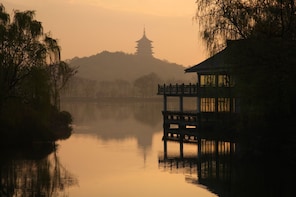 Hangzhou Full-Day Coach Tour from Shanghai