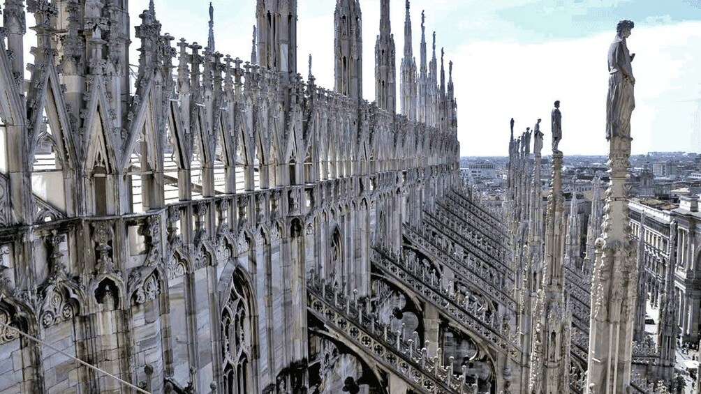 Skip-the-Line Milan's Duomo Underground & Terrace Tour