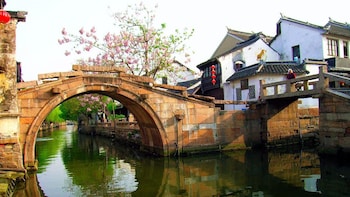Half-Day Zhouzhuang Water Village Coach Tour