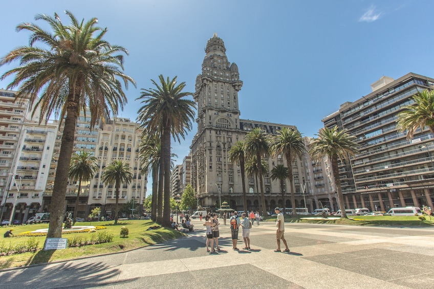 Private Full Day Trip to Montevideo from Buenos Aires