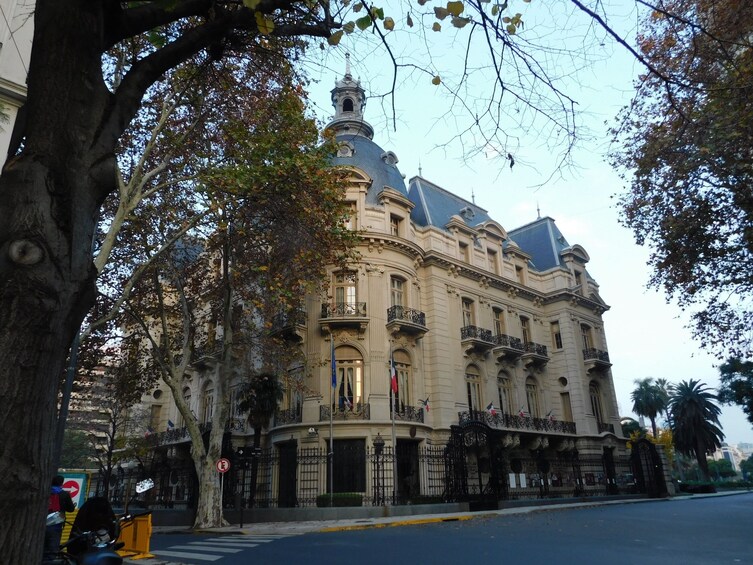 Walking Tour of the Recoleta Neighborhood in Buenos Aires 